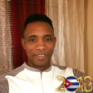 Meet your Posher, Alex